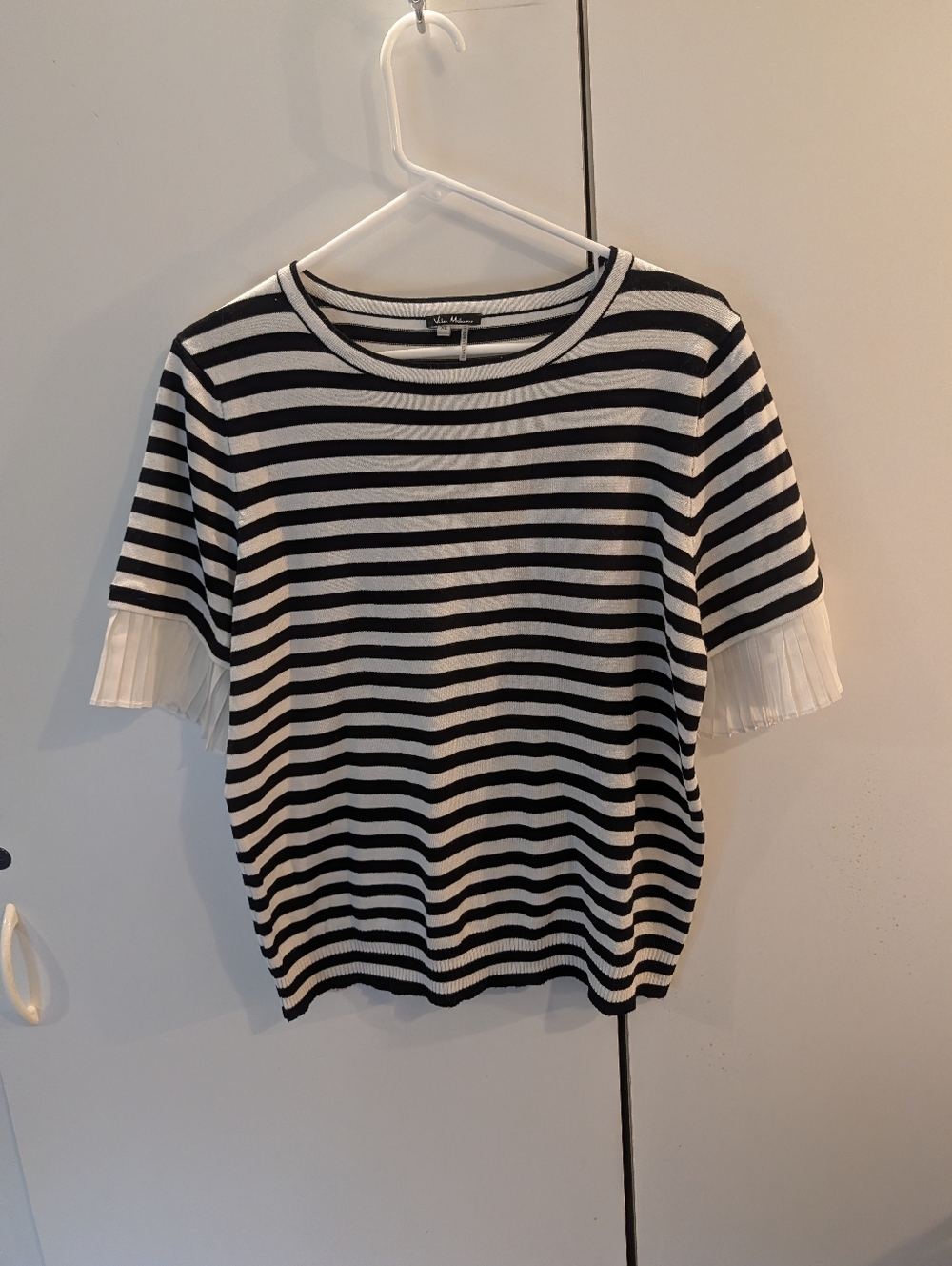 Vila Milano Woman's XL Striped Short-Sleeve Knit Top in Black and White